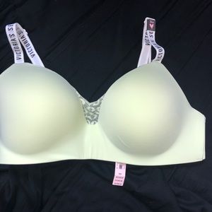 Victoria’s Secret 36D bra beautiful lime!